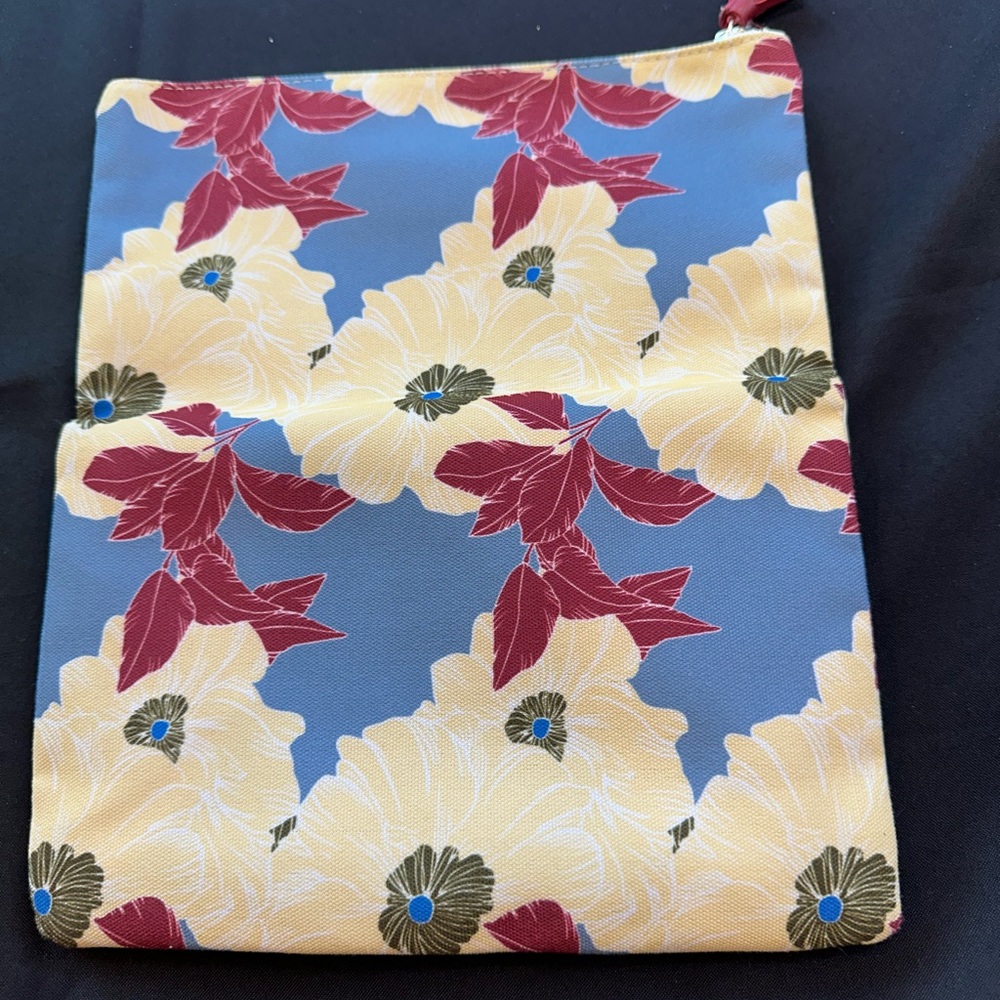 Floral Print Pouch clutch